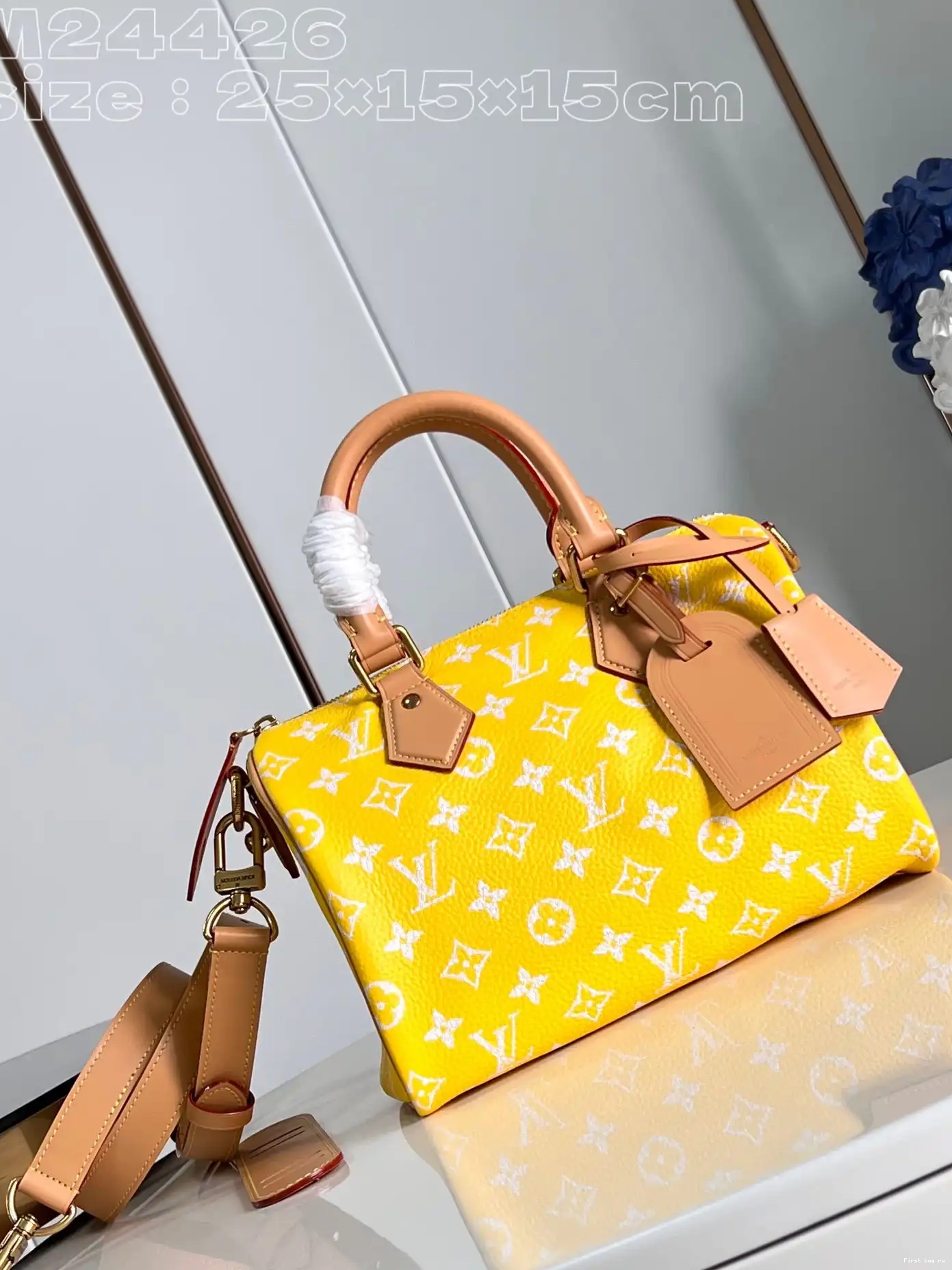 First bag ru SPEEDY Louis Vuitton 25 0405